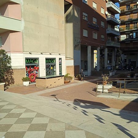 Stanze Al Porto Apartment Civitavecchia Bagian luar foto