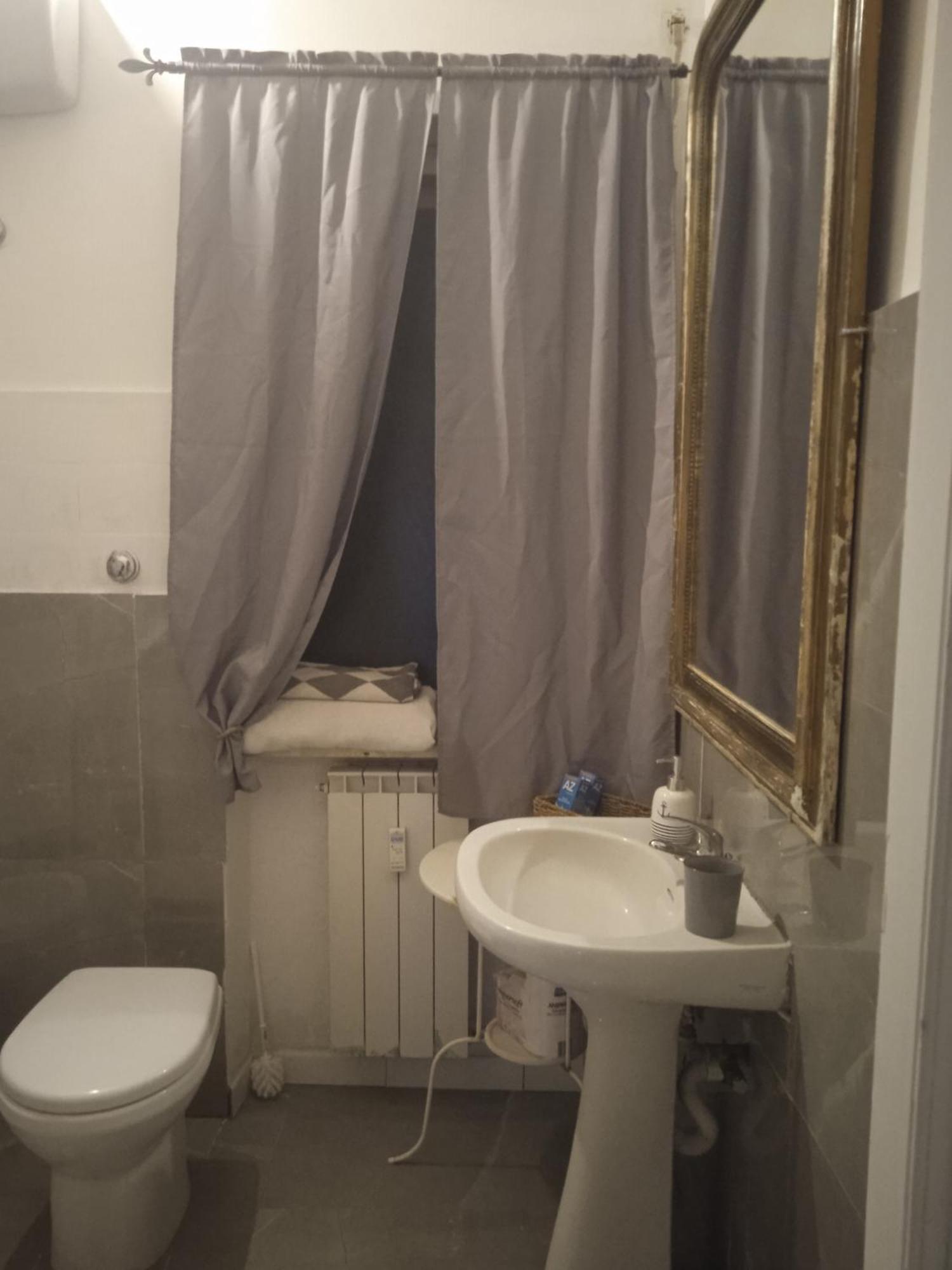 Stanze Al Porto Apartment Civitavecchia Bagian luar foto